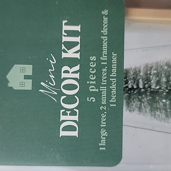 Mini Christmas Winter Wonderland Decor kit 5pcs - Picture 5 of 6